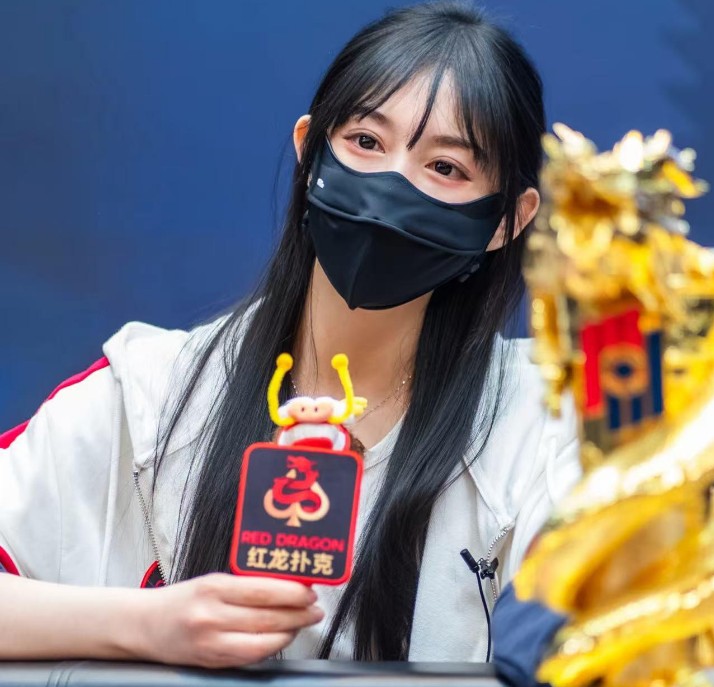 德扑美女牌手宋莹专访：用实力书写自己的扑克故事