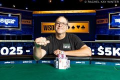 2025年WSOP：中国选手陈传书获5K美元老年豪客赛亚军