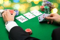 德州扑克心理学：你的“爬坑”也有可能是挖坑