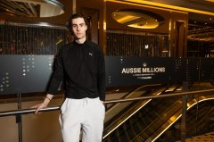 NBA球星约什·吉迪亮相澳洲百万扑克赛，完成扑克首秀
