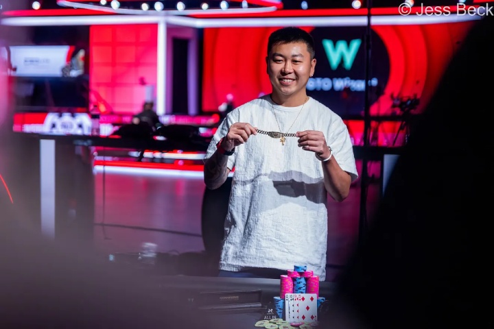 中国选手王阳夺得WSOP $5K PLO冠军，斩获生涯首条金手链