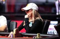 扑克女王Kristen Foxen：9个月狂揽1100万美元，两年23次FT