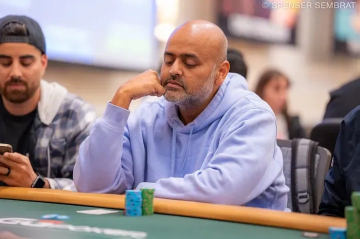 任性老哥WSOP主赛翻倍就“挂机”,竟然顺利晋级Day3?