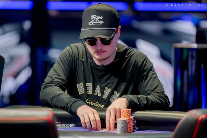 本世纪最强领先优势,22岁小将的WSOP主赛冠军稳了?
