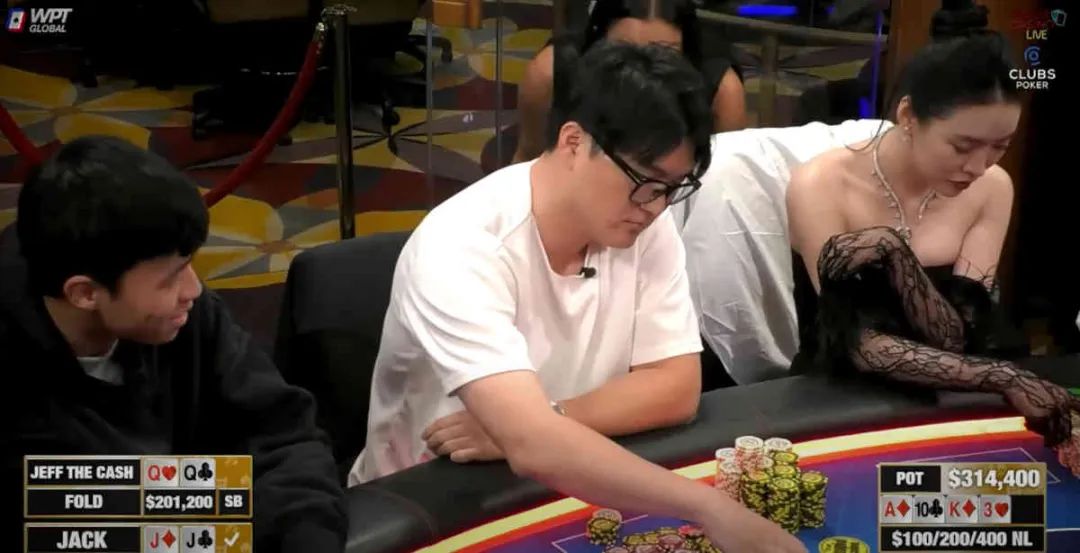 德州对局分析：5bet底池高压对决，看JJ如何逼退QQ