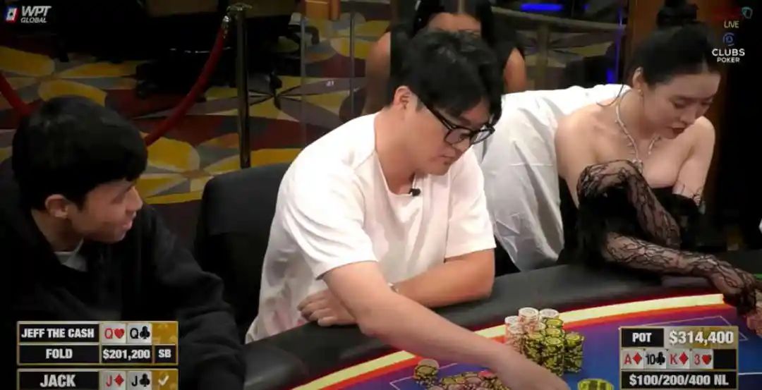 用Gemini 2.5 Pro分析德州对局，和职业教练对比